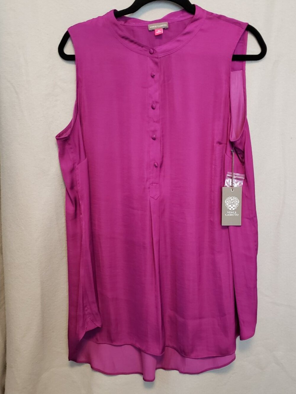 Vince Camuto Sleeveless Fuchsia blouse 1X NWT